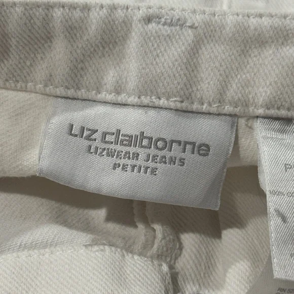 Liz Claiborne Women's White Cropped Jeans - Picture 2 of 6